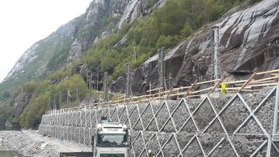 CELLA VALLI AUTOPORTANTI